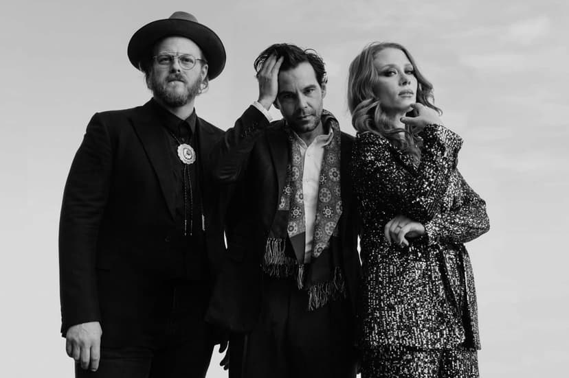 Photo of The Lone Bellow